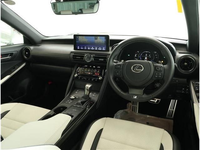 LEXUS IS300h