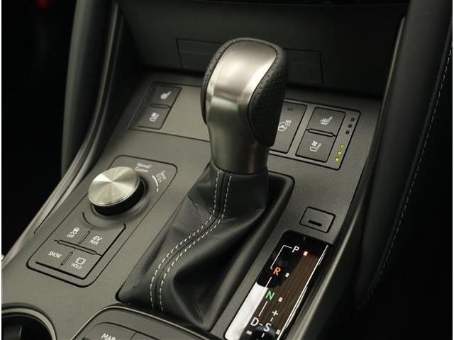 LEXUS IS300h