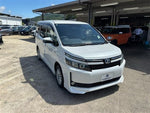 VOXY HYBRID