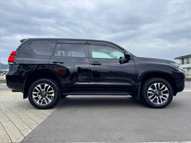 LANDCRUISER PRADO