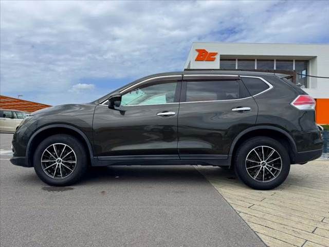 X-TRAIL 2WD