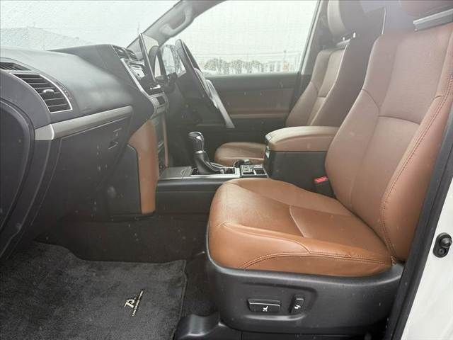 LANDCRUISER PRADO