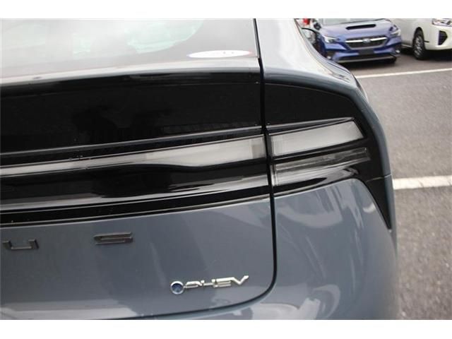 PRIUS PHV