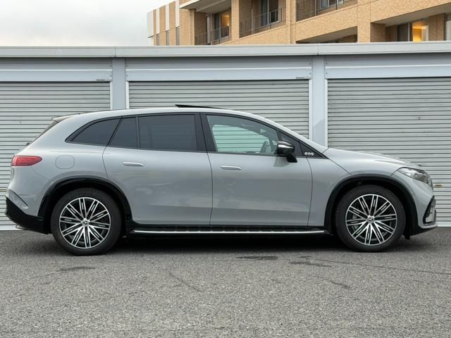 MERCEDES BENZ EQS SUV
