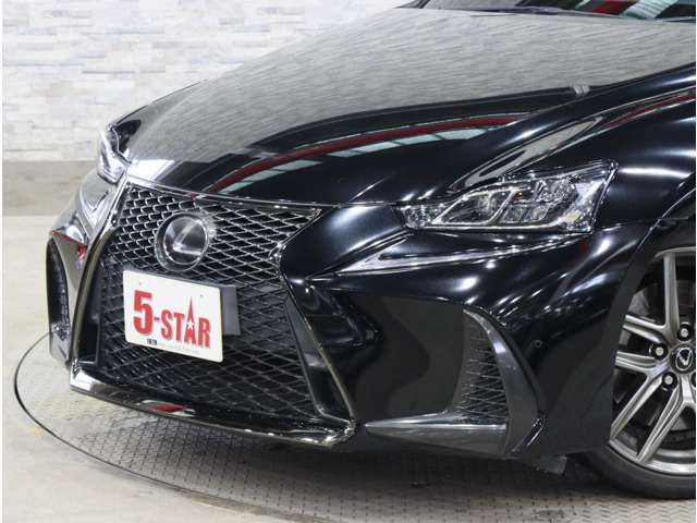 LEXUS IS200t
