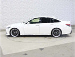 CROWN sedan hybrid