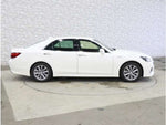CROWN sedan hybrid