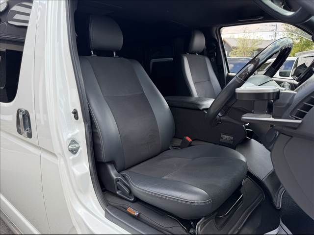 HIACE van 4WD