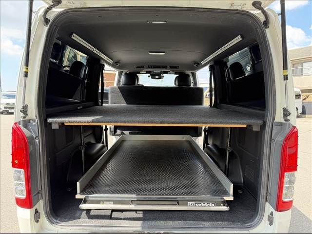 HIACE van 4WD