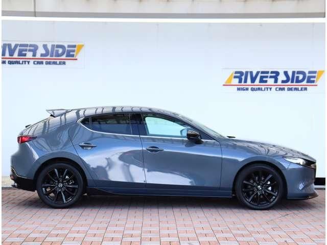 MAZDA3 FASTBACK