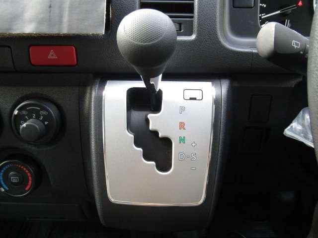 HIACE van 2WD