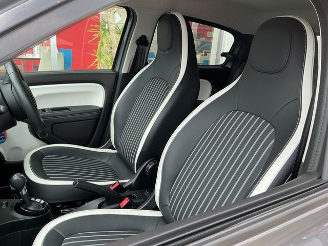 RENAULT TWINGO