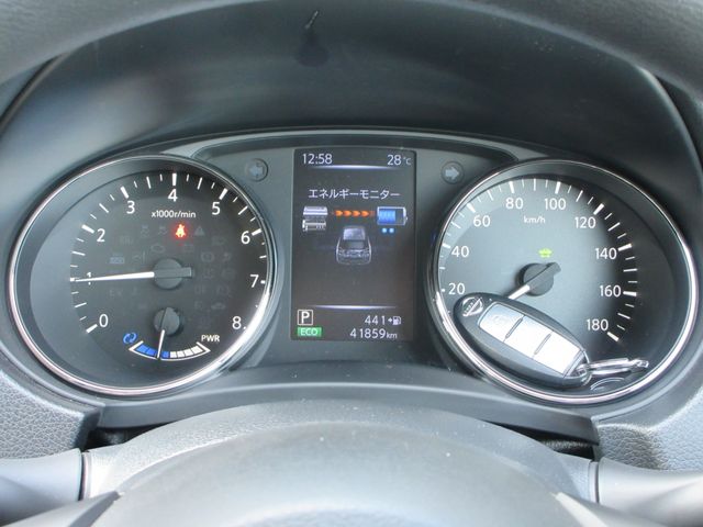 X-TRAIL HYBRID 4WD
