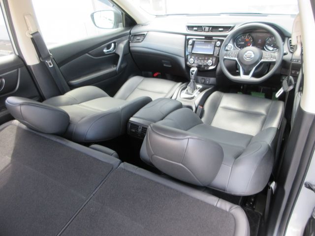 X-TRAIL HYBRID 4WD