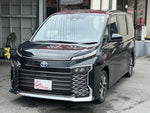 VOXY HYBRID
