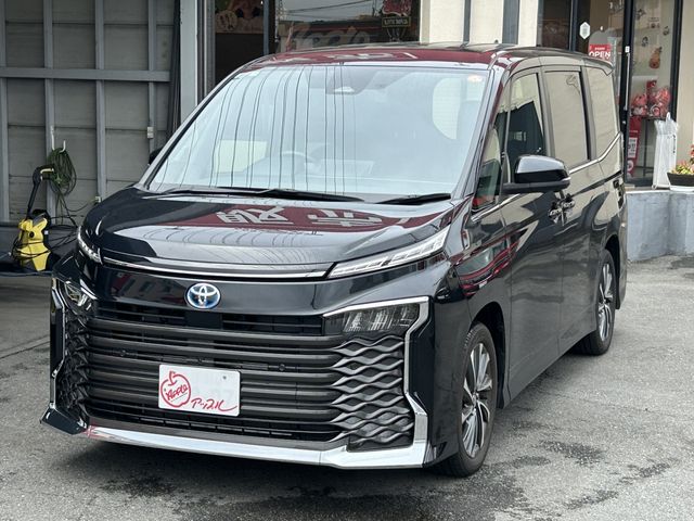 VOXY HYBRID