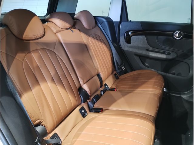 MINI COOPER D CROSSOVER