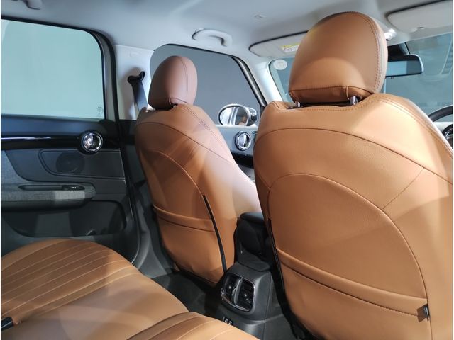MINI COOPER D CROSSOVER