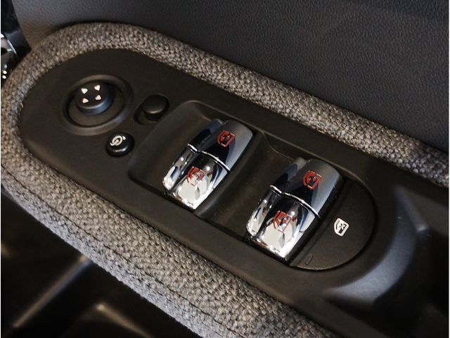 MINI COOPER D CROSSOVER