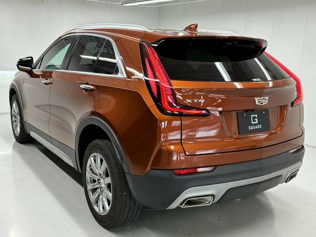 CADILLAC XT4