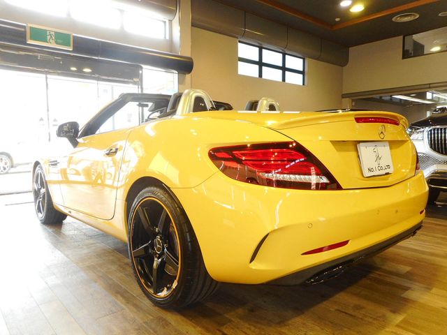 MERCEDES AMG SLC class