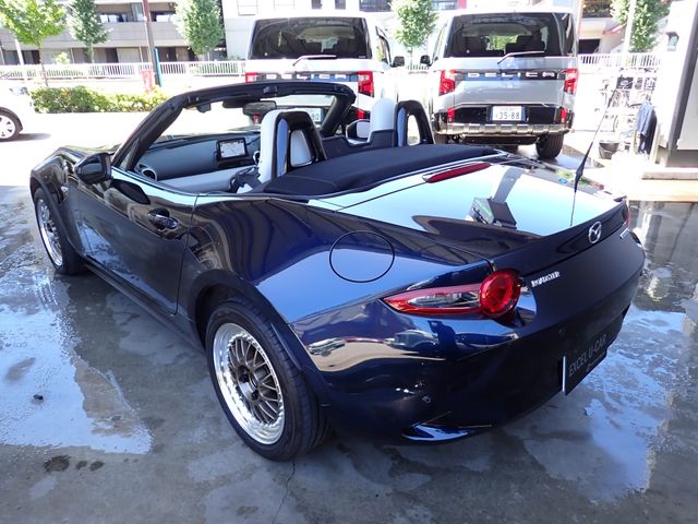 ROADSTER