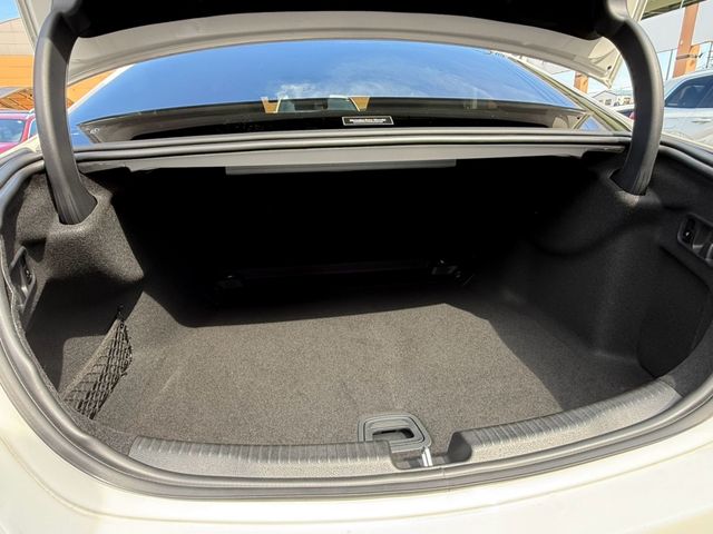 MERCEDES BENZ C class sedan