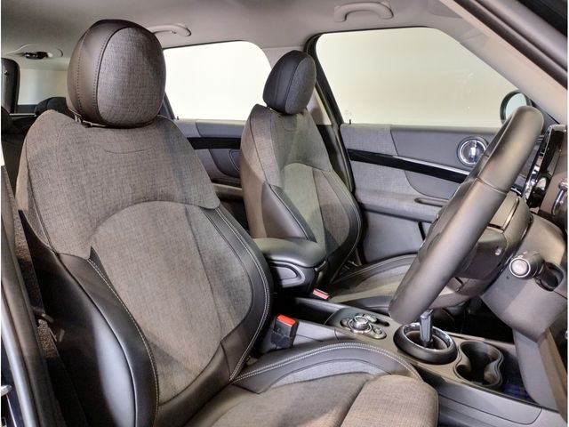 MINI COOPER D CROSSOVER