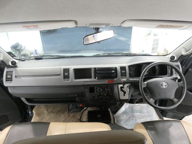 HIACE van 2WD