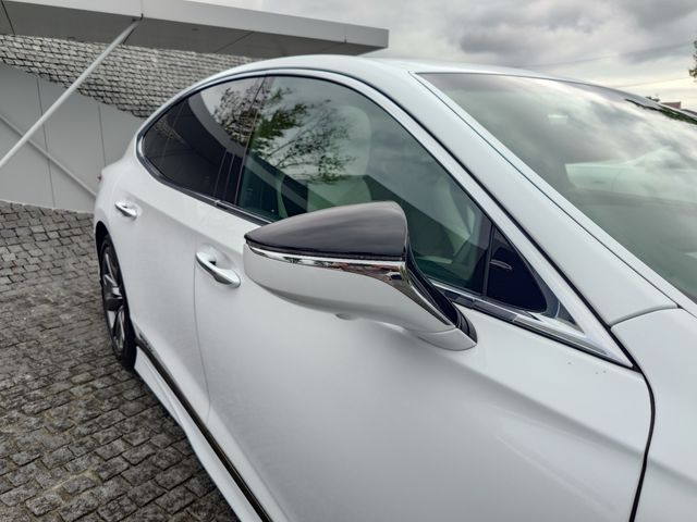 LEXUS LS500h