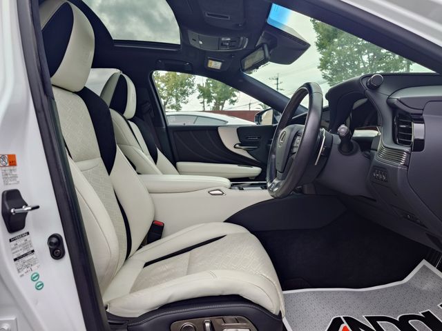 LEXUS LS500h