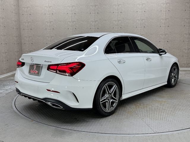MERCEDES BENZ A class sedan