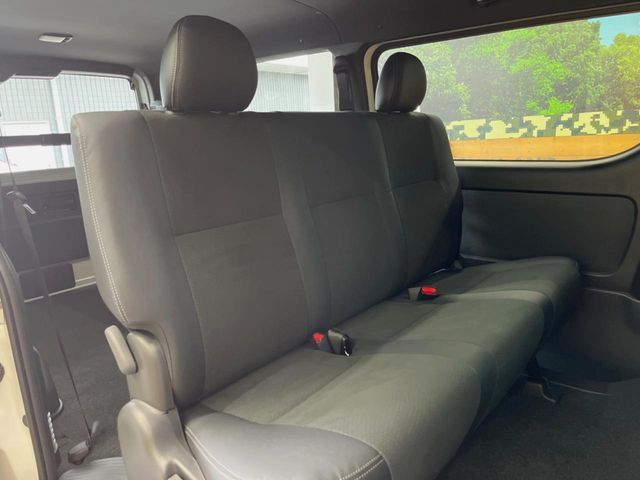 HIACE van 2WD