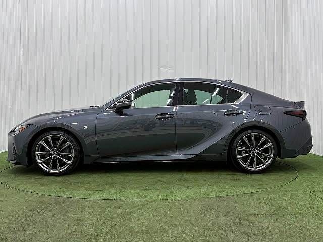 LEXUS IS300