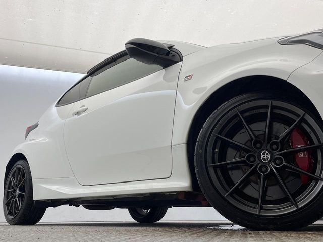 GR YARIS