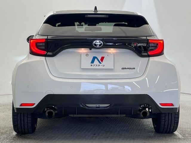 GR YARIS
