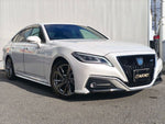 CROWN sedan hybrid