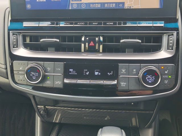 CROWN sedan hybrid