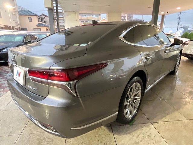 LEXUS LS500h