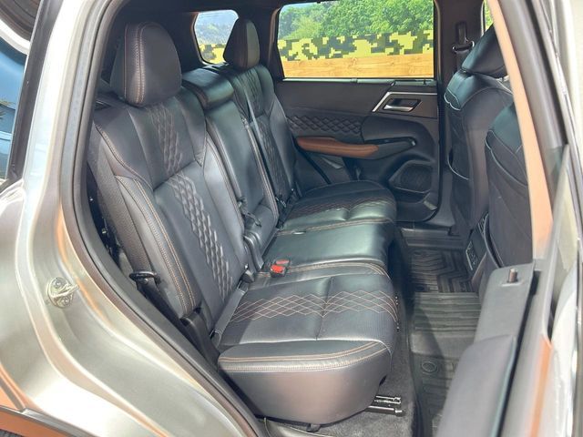 OUTLANDER PHEV