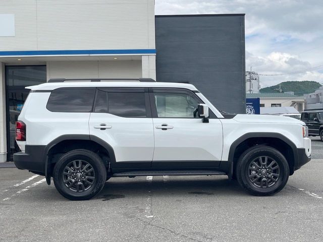 LANDCRUISER 250