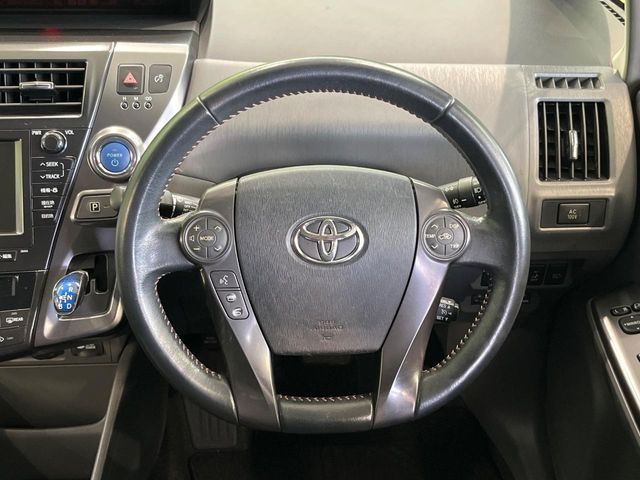 PRIUS Alpha