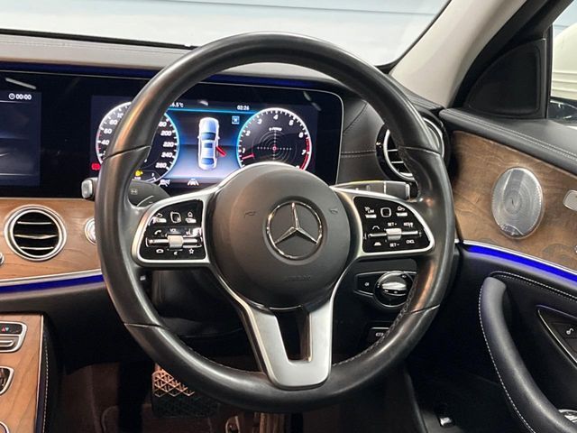 MERCEDES BENZ E class sedan