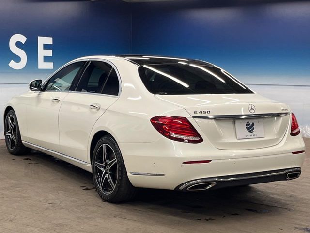 MERCEDES BENZ E class sedan