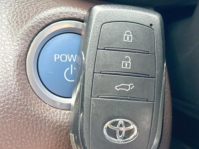 YARIS CROSS HYBRID