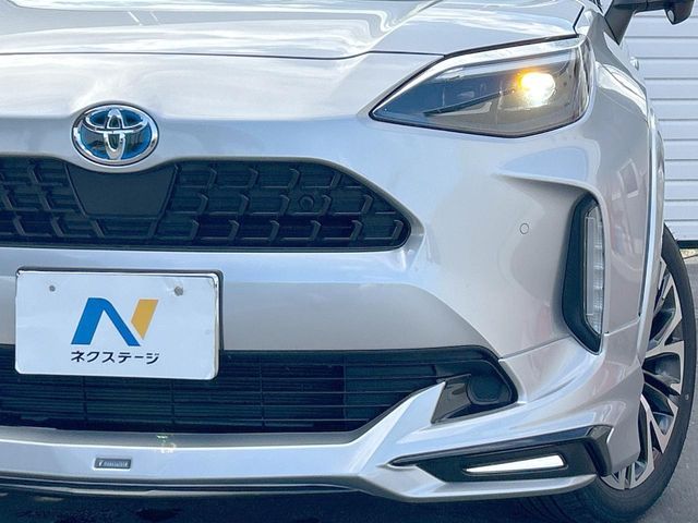 YARIS CROSS HYBRID