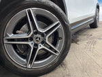 MERCEDES BENZ GLB
