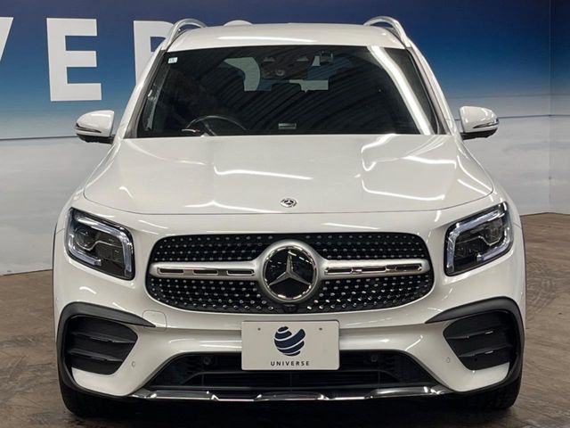 MERCEDES BENZ GLB