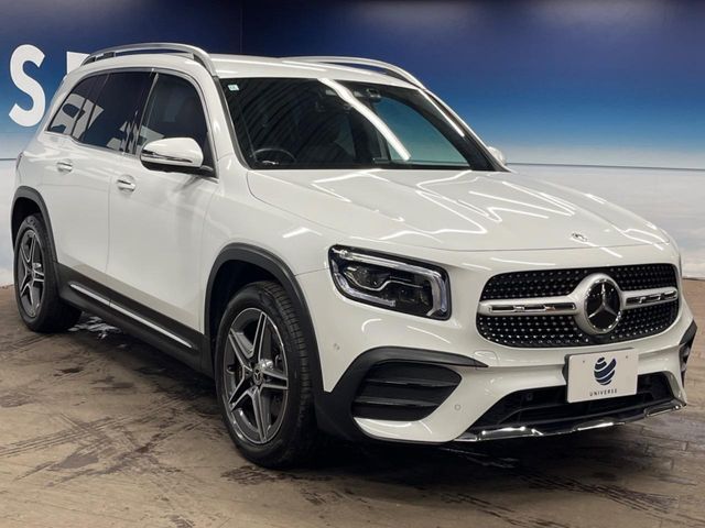 MERCEDES BENZ GLB