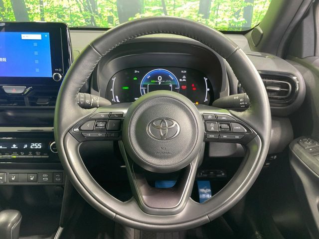 YARIS CROSS HYBRID